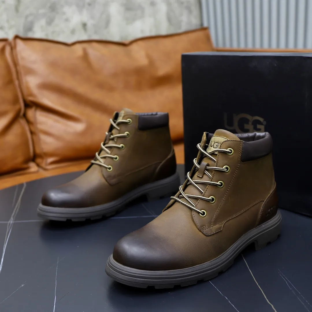 Ex-factory price: 640 thick wool imported from Australia Brand: UGG genuine purchasing agent Size: 39–44 Grade: Official website 1:1 Material: First-layer genuine leather waterproof and anti-freeze upper Real wool lining Original non-slip wear-resistant lightweight soft outsole Style category: Men's casual shoes Trendy style Comfortable on the feet Color: Real picture color